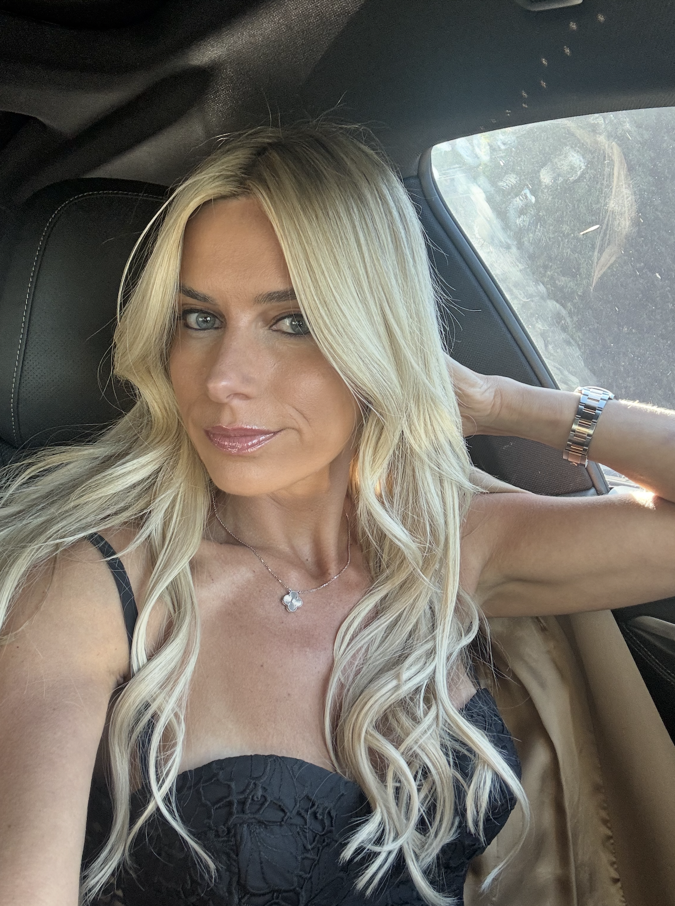 JoAnna posing in car